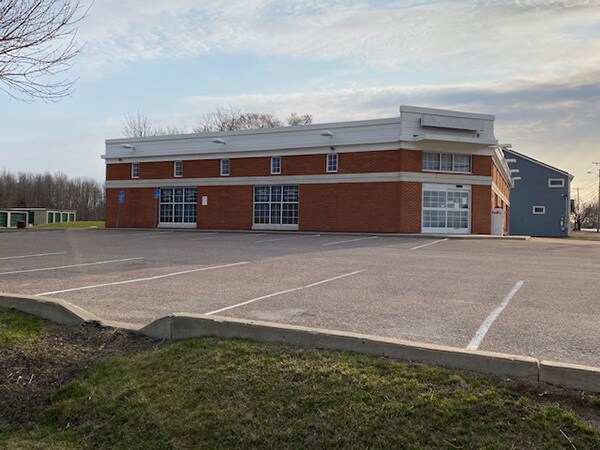 Primary Photo Of 334 US 2, South Hero Drugstore For Sale