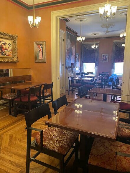 More Photos Of 210 W 14th St, Cincinnati Hospitality For Lease