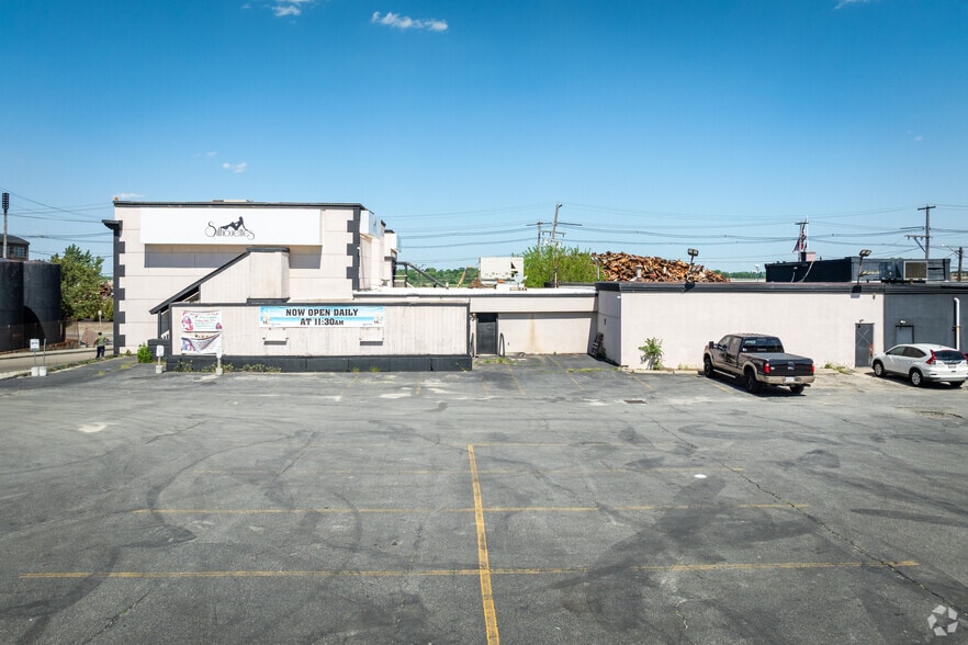 More Photos Of 249-253 Allens Ave, Providence Bar For Sale
