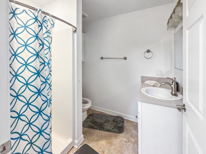 More Photos Of 605 N County Road 393, Santa Rosa Beach Light Manufacturing For Lease