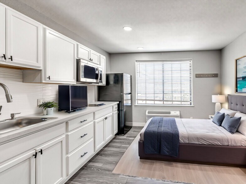 More Photos Of 3211 S 79th East Ave, Tulsa Apartments For Sale