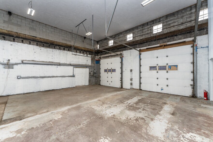 More Photos Of 4040 Saltsburg Rd, Murrysville Auto Repair For Sale