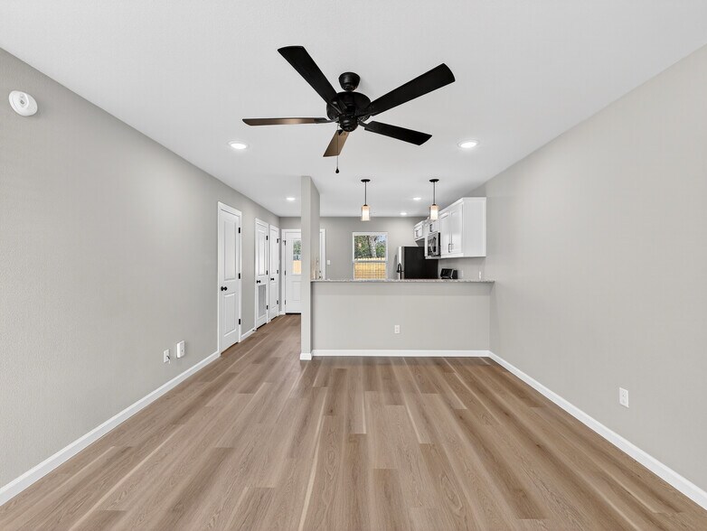 More Photos Of 7816 Texas Rd, Fort Smith Apartments For Sale