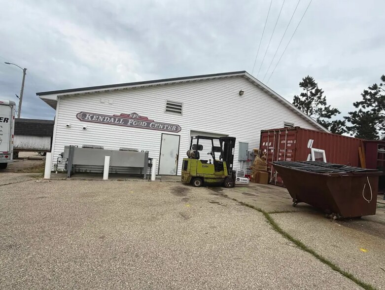 More Photos Of O E Railroad St, Kendall Freestanding For Sale