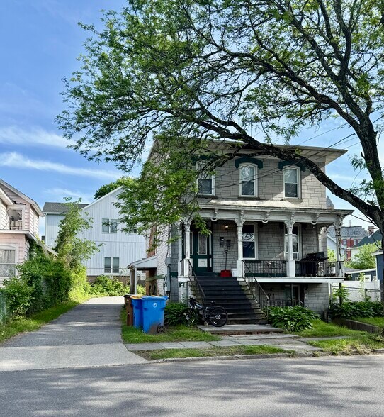 More Photos Of 17 Prince St, Kingston Apartments For Sale