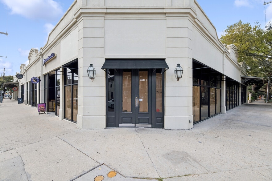 More Photos Of 2801 Magazine St, New Orleans Freestanding For Sale