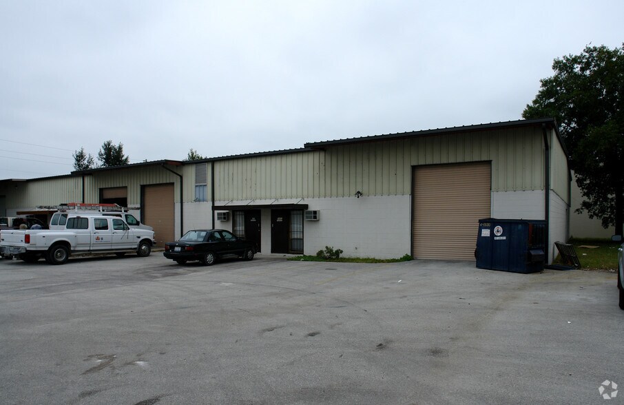 More Photos Of 2669-2681 Mercy Dr, Orlando Unknown For Lease