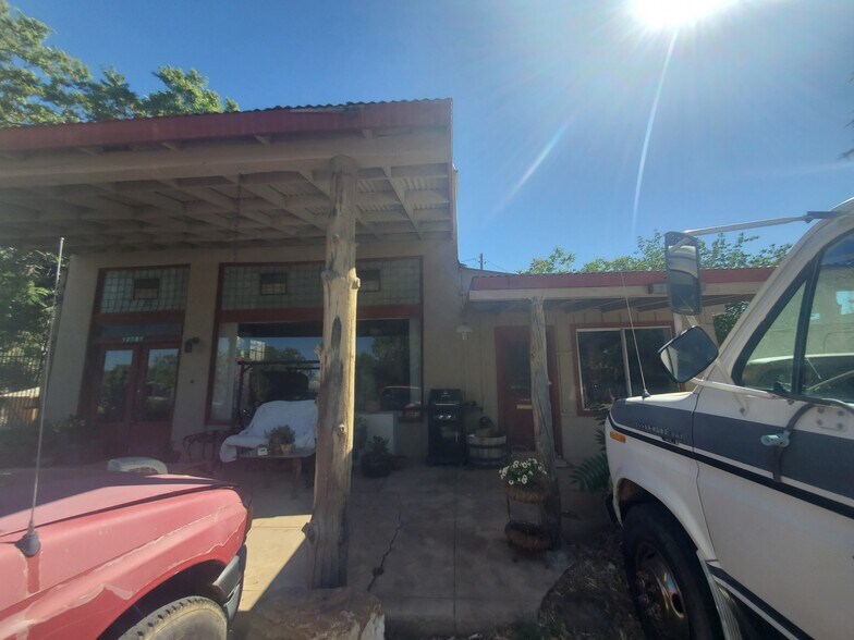 More Photos Of 12791 E Central Ave, Mayer General Retail For Lease