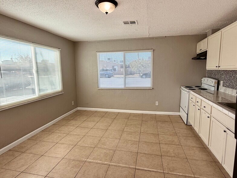 More Photos Of 2536 Carroll St, North Las Vegas Apartments For Sale