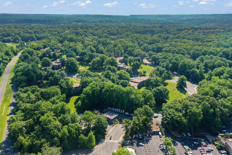 More Photos Of 11410 N Shore Dr, Reston Service Station For Sale