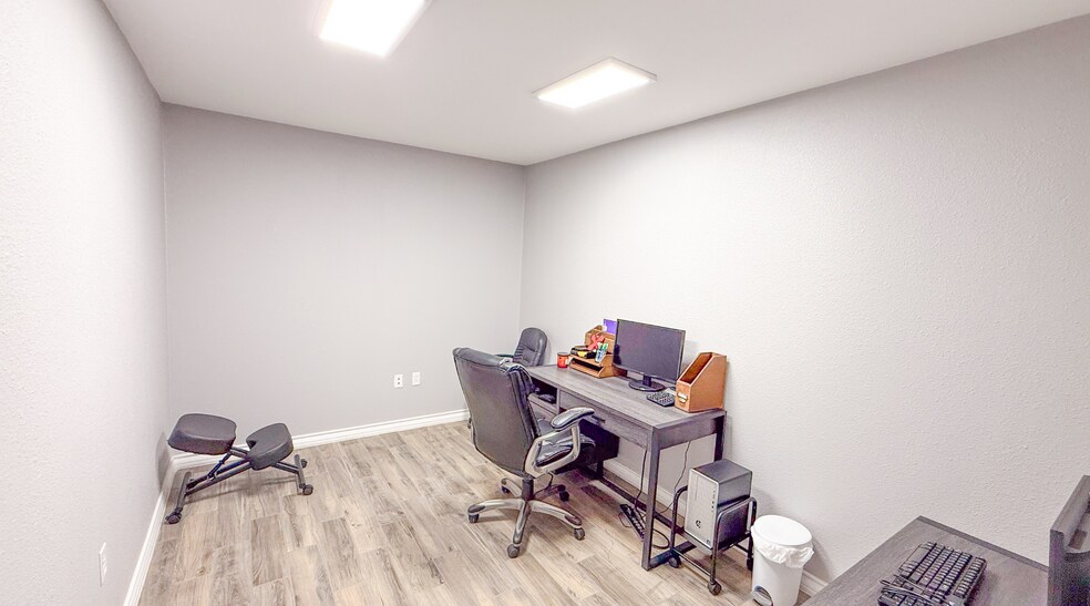 More Photos Of 509 Madrid Rd, Odessa Industrial For Sale
