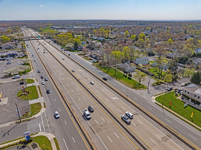 More Photos Of 3250 Sunrise Hwy, Islip Terrace Medical For Sale
