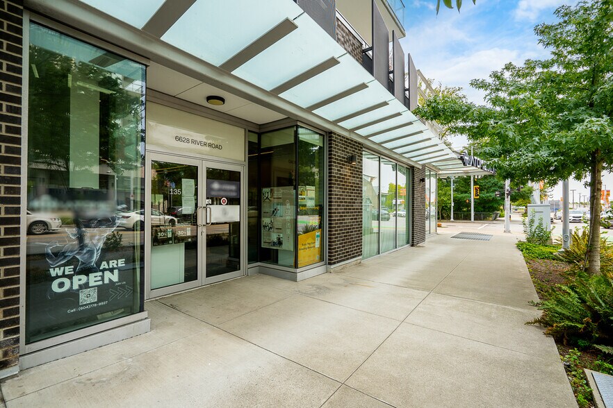 More Photos Of 5508 Hollybridge Way, Richmond Office For Lease