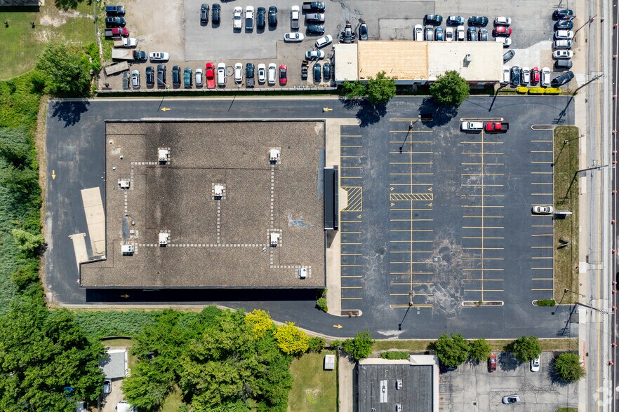 More Photos Of 33459 Vine St, Eastlake Freestanding For Lease