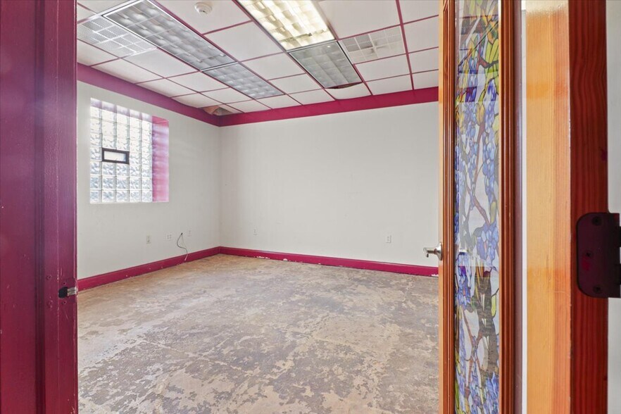 More Photos Of 2254-60 N 3rd St, Philadelphia Office For Sale