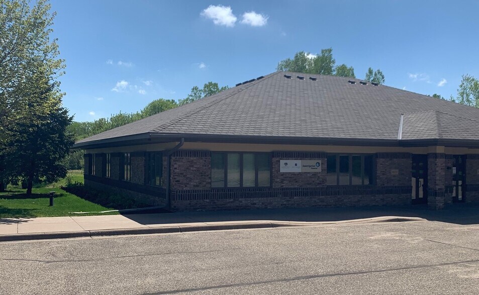More Photos Of 8935 33rd St N, Lake Elmo Office For Lease