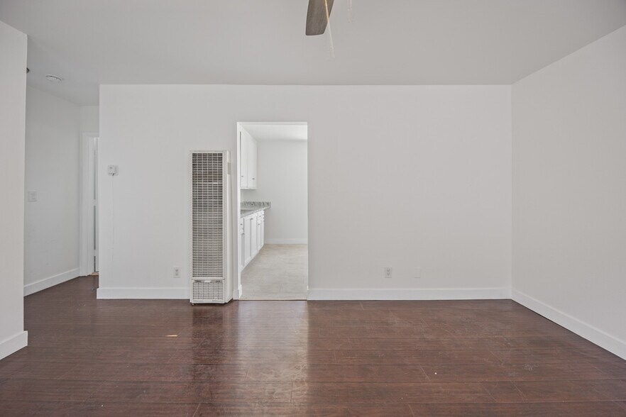 More Photos Of 1445 N Wilmington Blvd, Wilmington Multifamily For Sale