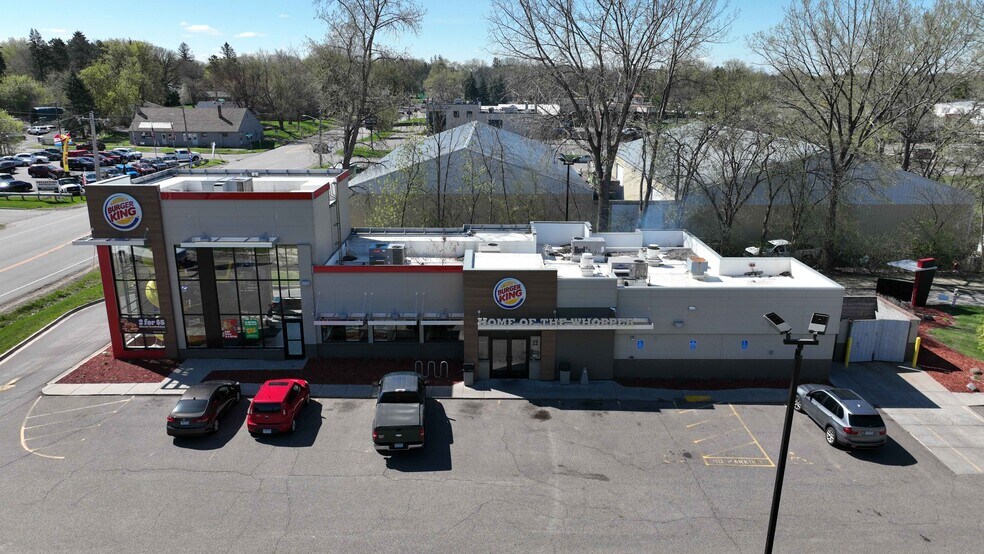 More Photos Of 2535 Division St N, North Saint Paul Fast Food For Sale