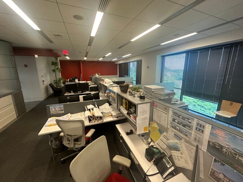 More Photos Of 3621 Vinings Slope SE, Atlanta Loft Creative Space For Sale