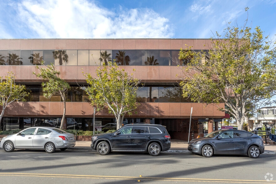 More Photos Of 875 Prospect St, La Jolla Office For Lease