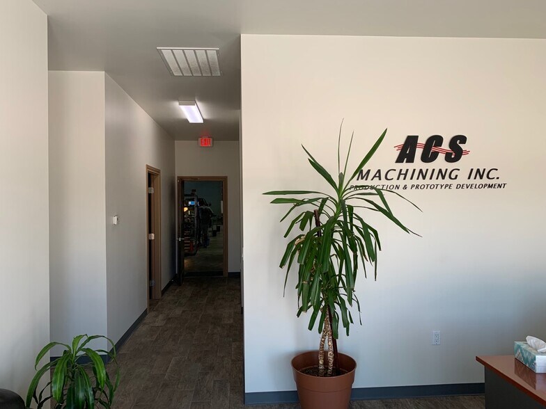 More Photos Of 176 Enterprise Pkwy, Boerne Unknown For Lease