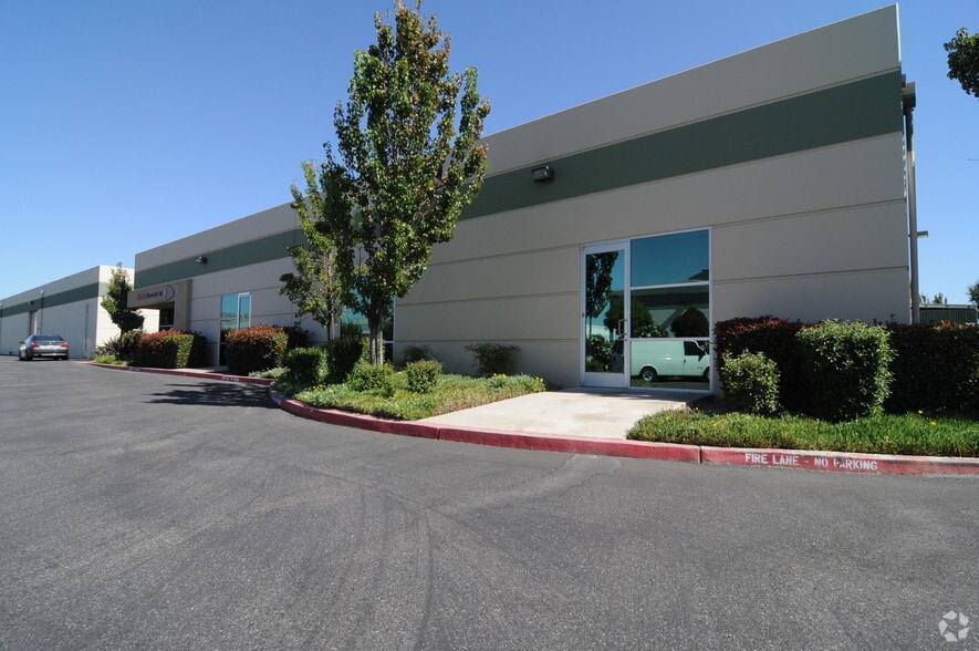 More Photos Of 215-219 Vineyard Ct, Morgan Hill Manufacturing For Sale