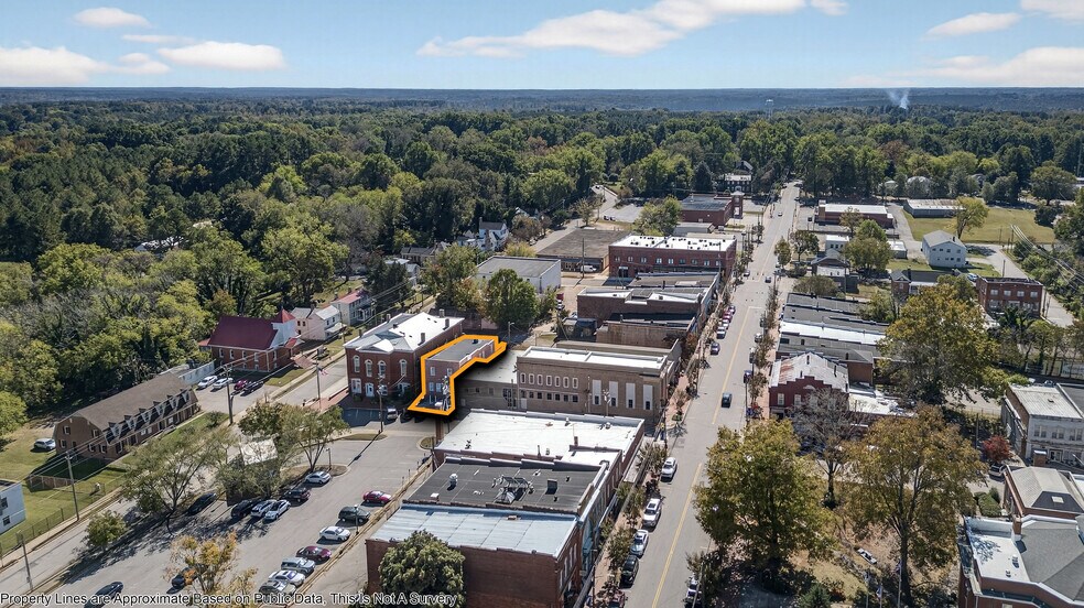 More Photos Of 115 E Market St, Warrenton Office For Lease