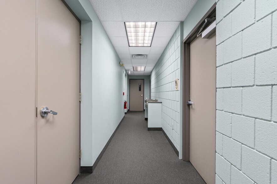 More Photos Of 2640 Pitcairn Rd, Monroeville Medical For Sale