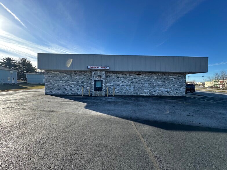 More Photos Of 7130-7154 Missouri 14 Hwy, Sparta Storefront Retail Office For Lease