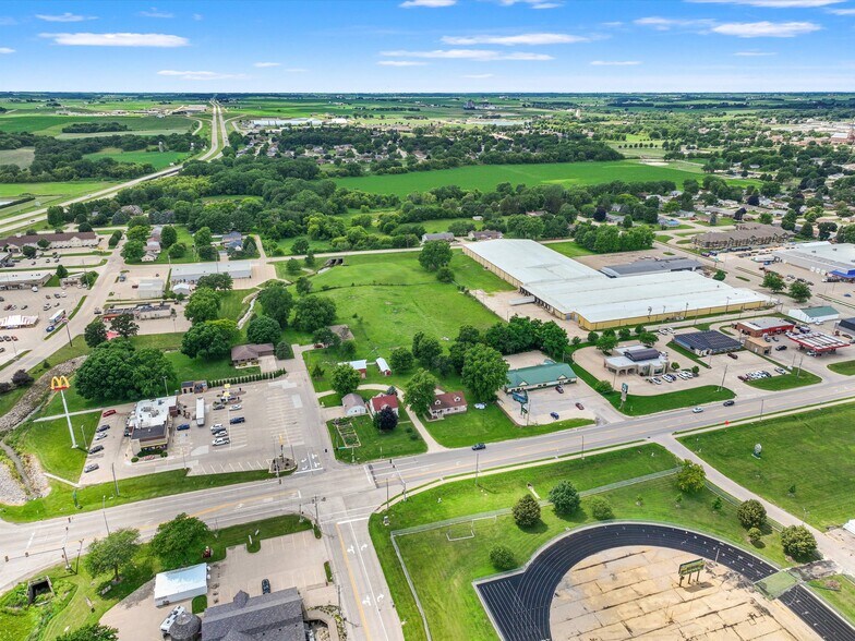 More Photos Of 1430 9th St SE, Dyersville Land For Sale