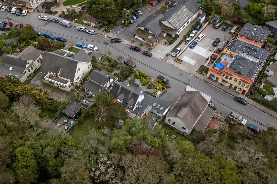 More Photos Of 11 Wharf Rd, Bolinas General Retail For Sale