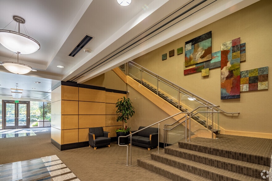 More Photos Of 1255 Crescent Green Dr, Cary Office For Lease