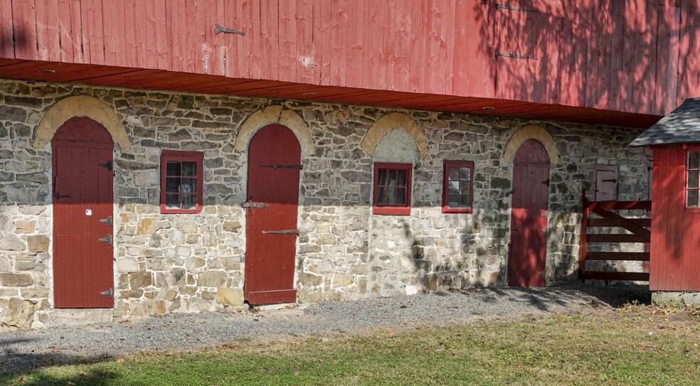 More Photos Of 1041 Reading Ave, Boyertown General Retail For Sale