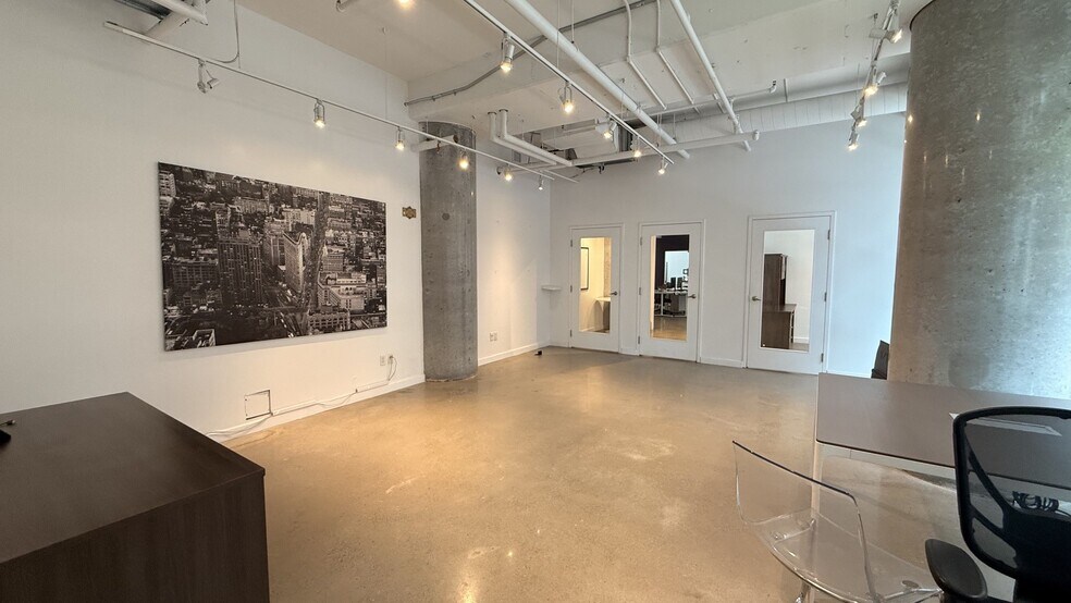 More Photos Of 373-375 King St W, Toronto Apartments For Lease