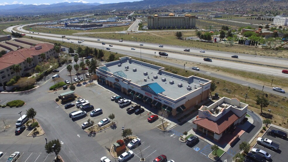 More Photos Of 550 W Rancho Vista Blvd, Palmdale Freestanding For Lease