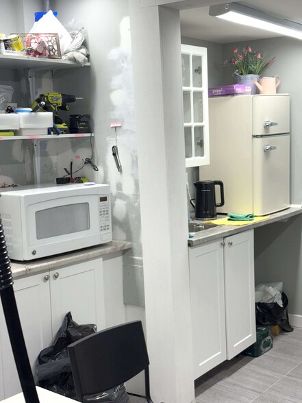 More Photos Of 227 Princess St, Kingston Storefront For Lease
