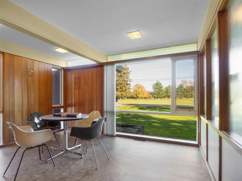 More Photos Of 5973 Walworth Rd, Ontario Medical For Sale