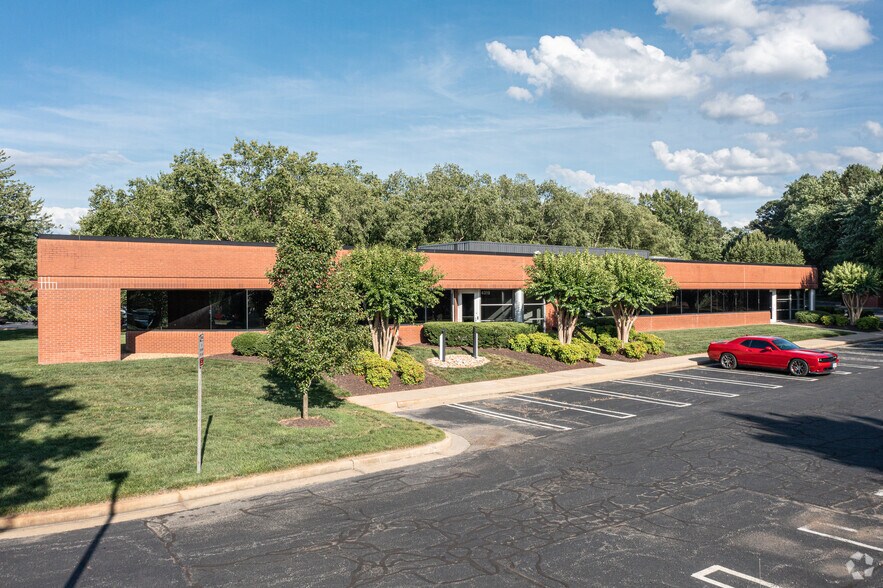 More Photos Of 4315-4451 Cox Rd, Glen Allen Unknown For Lease