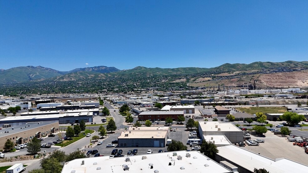 More Photos Of 190 N Cutler Dr, North Salt Lake Warehouse For Lease