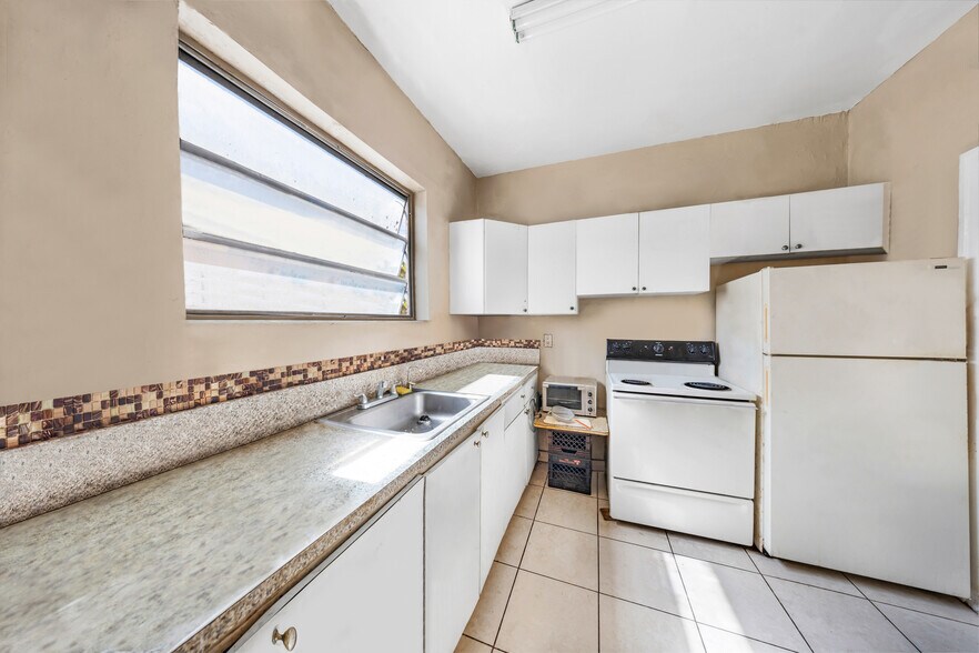 More Photos Of 1520 NW 1st St, Miami Apartments For Sale