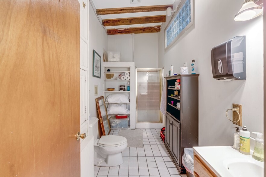 More Photos Of 115 Chestnut St, Philadelphia Office For Lease