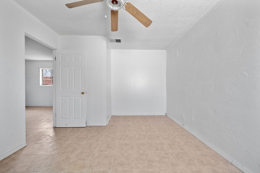 More Photos Of 942 G St, Brawley Multifamily For Sale