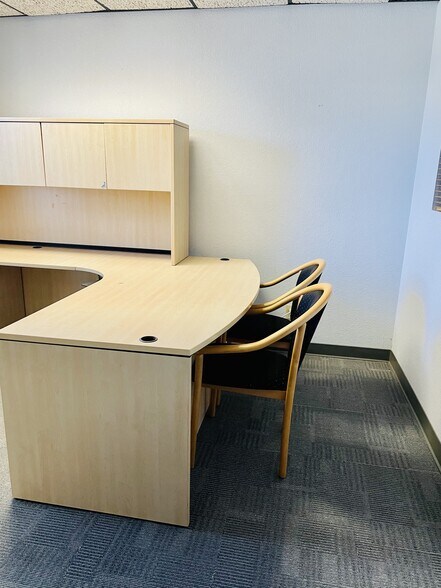 More Photos Of 321 5th St, Hollister Office For Sale