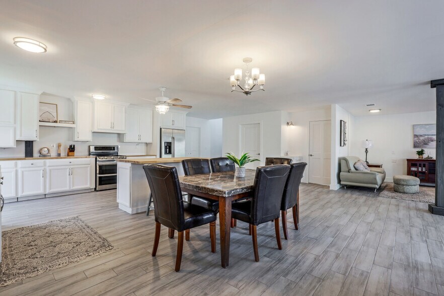 More Photos Of 778 100th Ave N, Naples Specialty For Sale