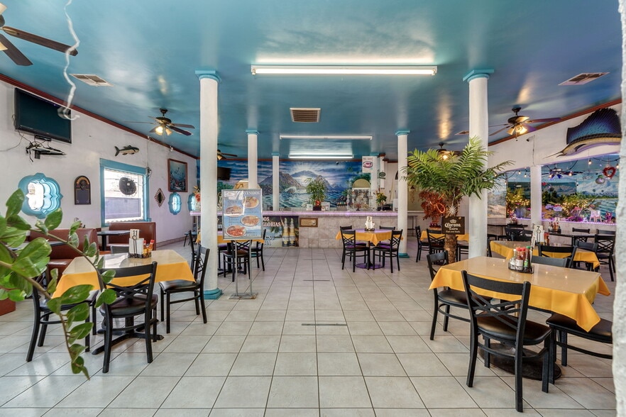 More Photos Of 5222 S Central Ave, Phoenix General Retail For Sale