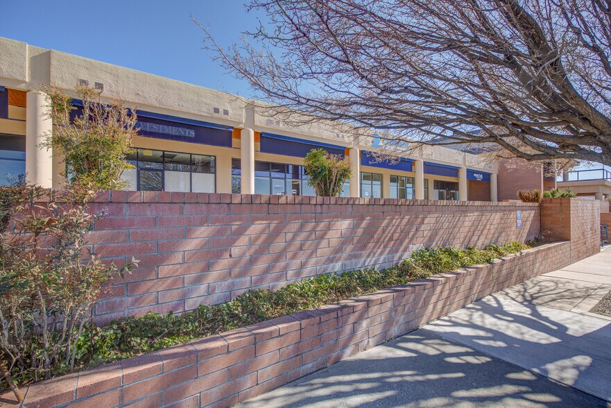 More Photos Of 1530-1540 Tramway Blvd NE, Albuquerque Storefront Retail Office For Sale