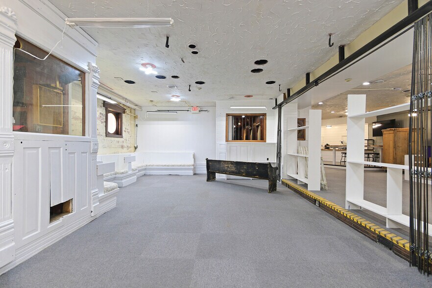 More Photos Of 105 Coal st, Mexico Specialty For Sale