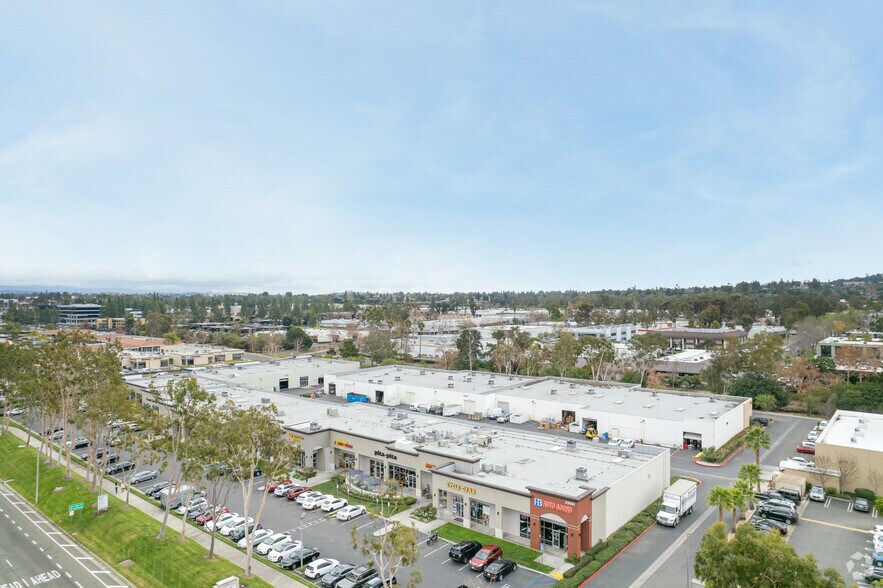 More Photos Of 23052 Lake Forest Dr, Laguna Hills Storefront For Lease