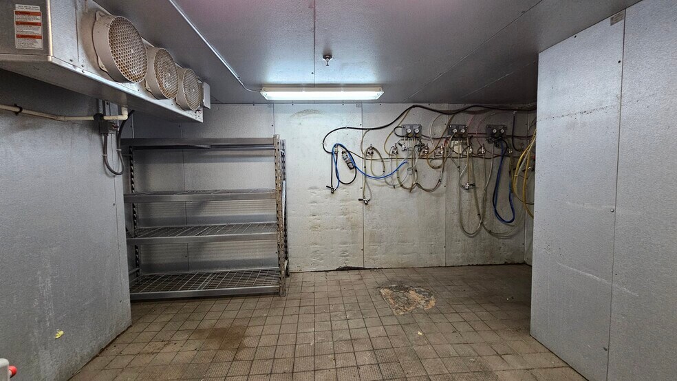 More Photos Of 53 High St, Nashua Freestanding For Lease