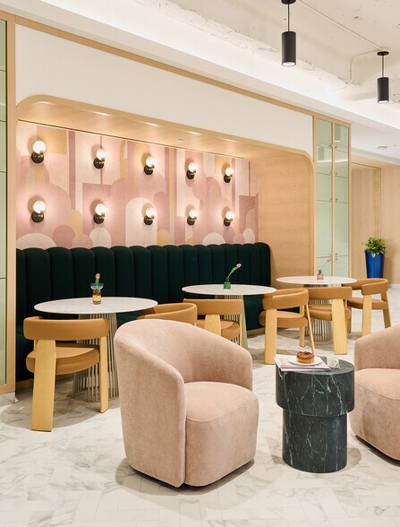 More Photos Of 745 Fifth Ave, New York Coworking Space